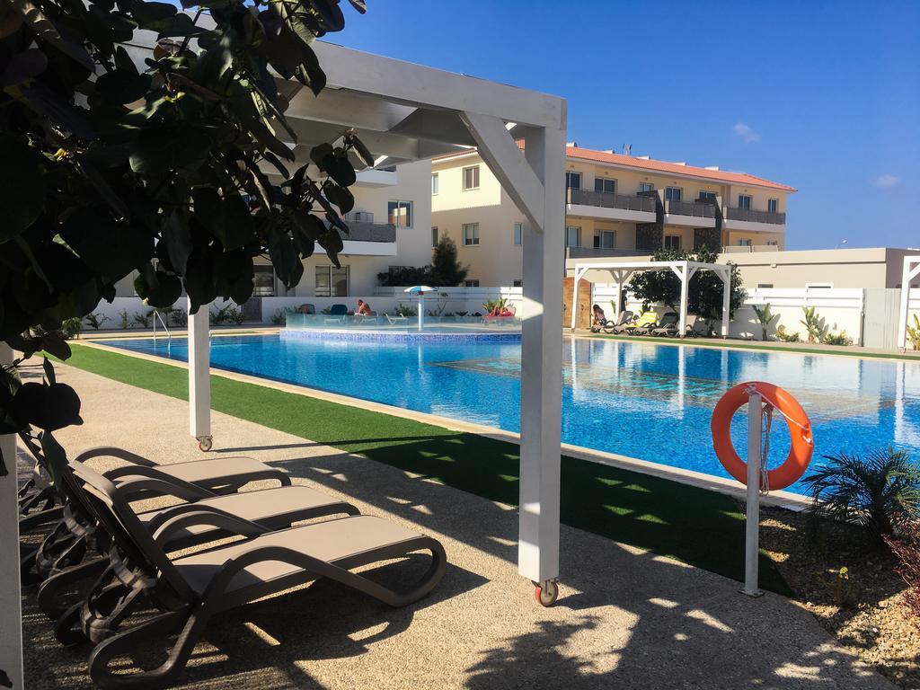 Mythical Sands Resort - Good Vibes Apartment Paralimni Zewnętrze zdjęcie